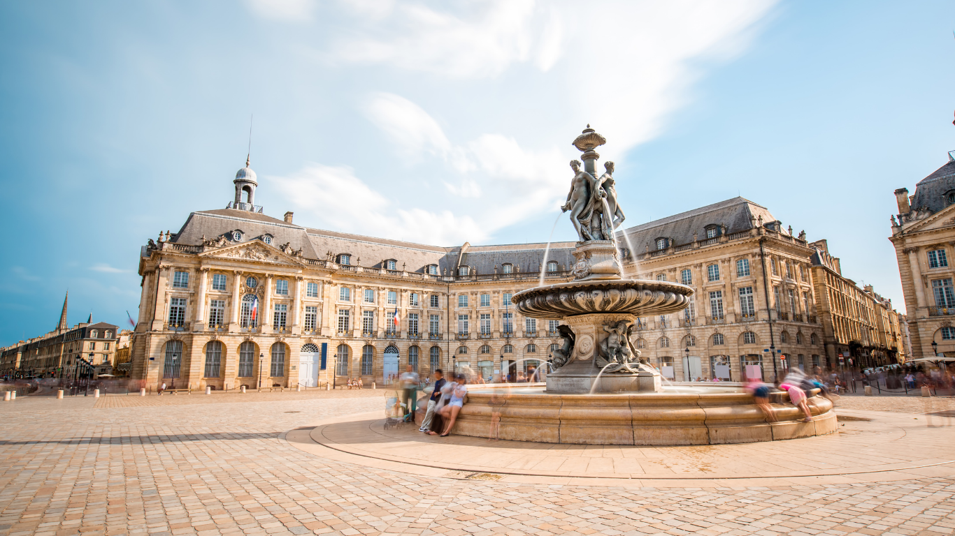 Louer son bien à Bordeaux : pourquoi la rive droite séduit autant les voyageurs